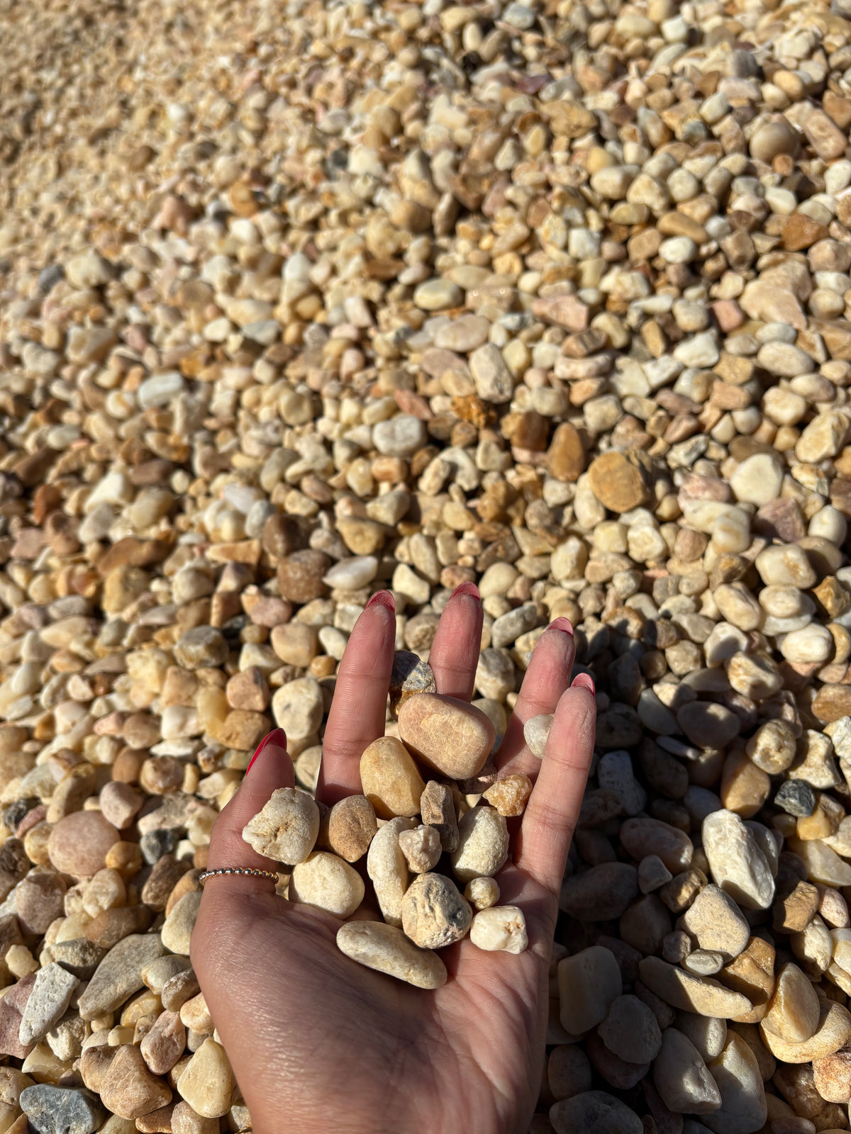 Bulk 1" White River Rock (#5)