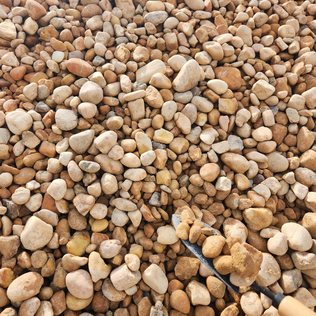Bulk 1"-4" Brown River Rock (#1)